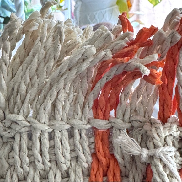 NWT! Haute Hippie Woven Beach Bag Orange Heart - Picture 4 of 7